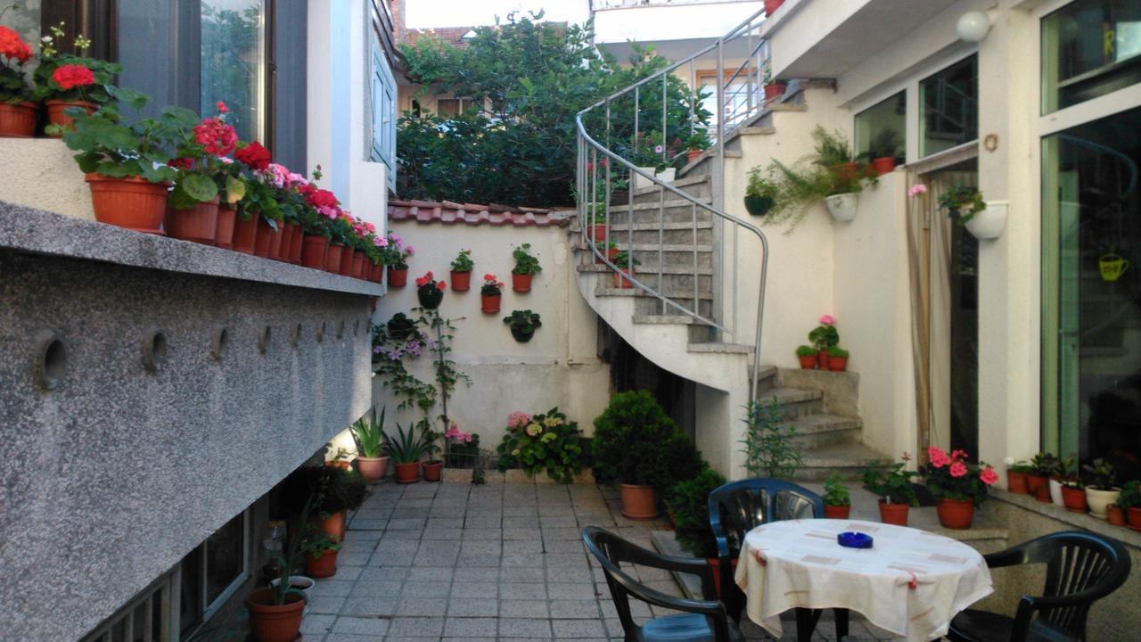 Guest House Tony 内塞伯尔 外观 照片