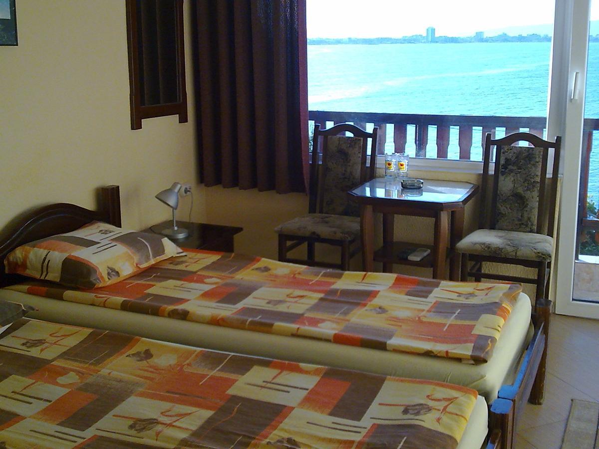 Guest House Tony 内塞伯尔 外观 照片