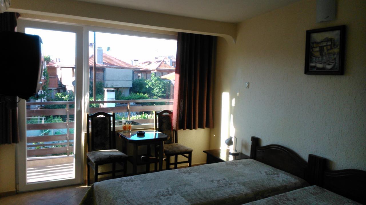 Guest House Tony 内塞伯尔 外观 照片